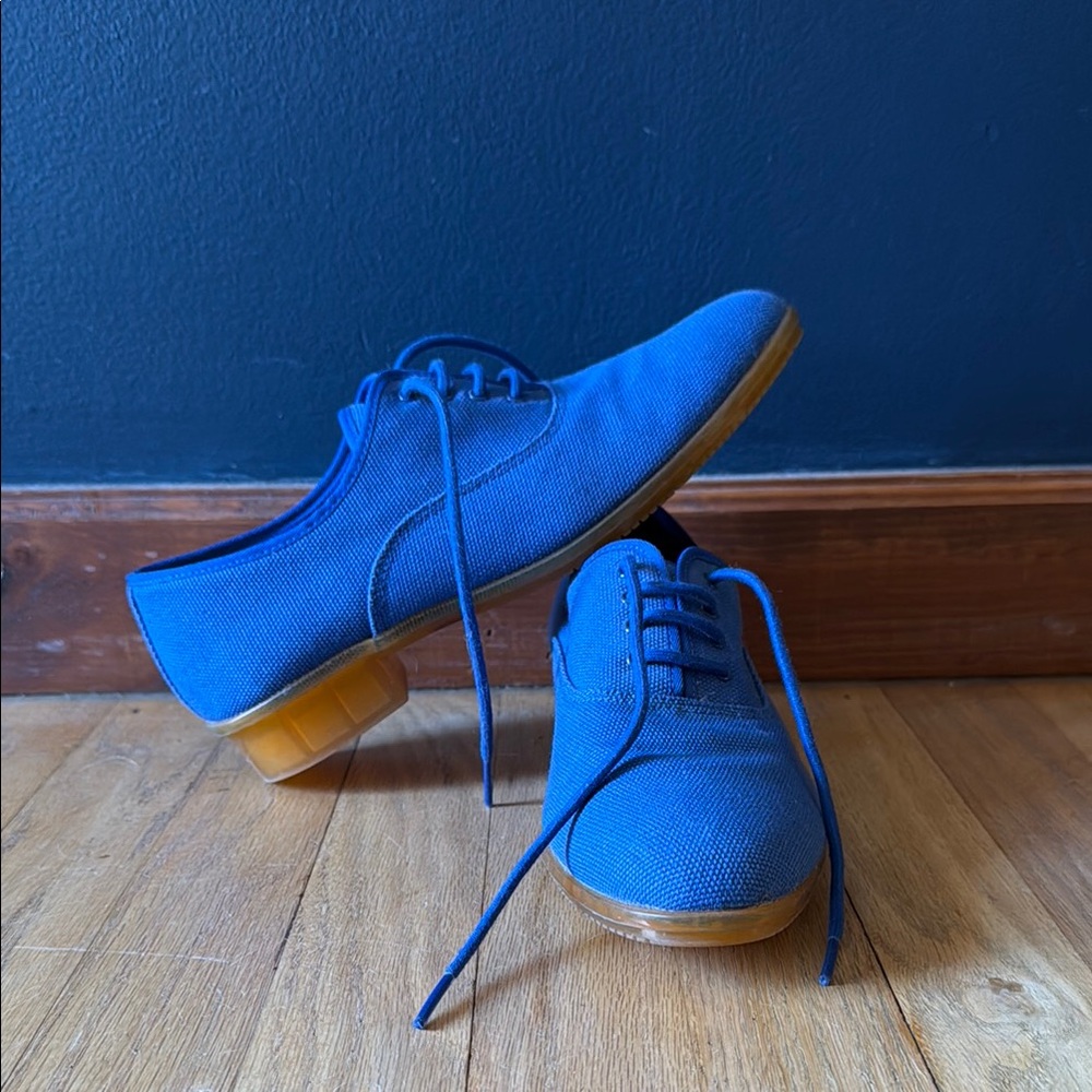 Camper Blue Canvas Oxfords size 8.5